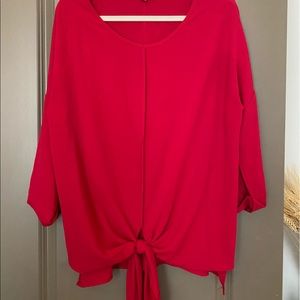 Red 3/4 sleeve top